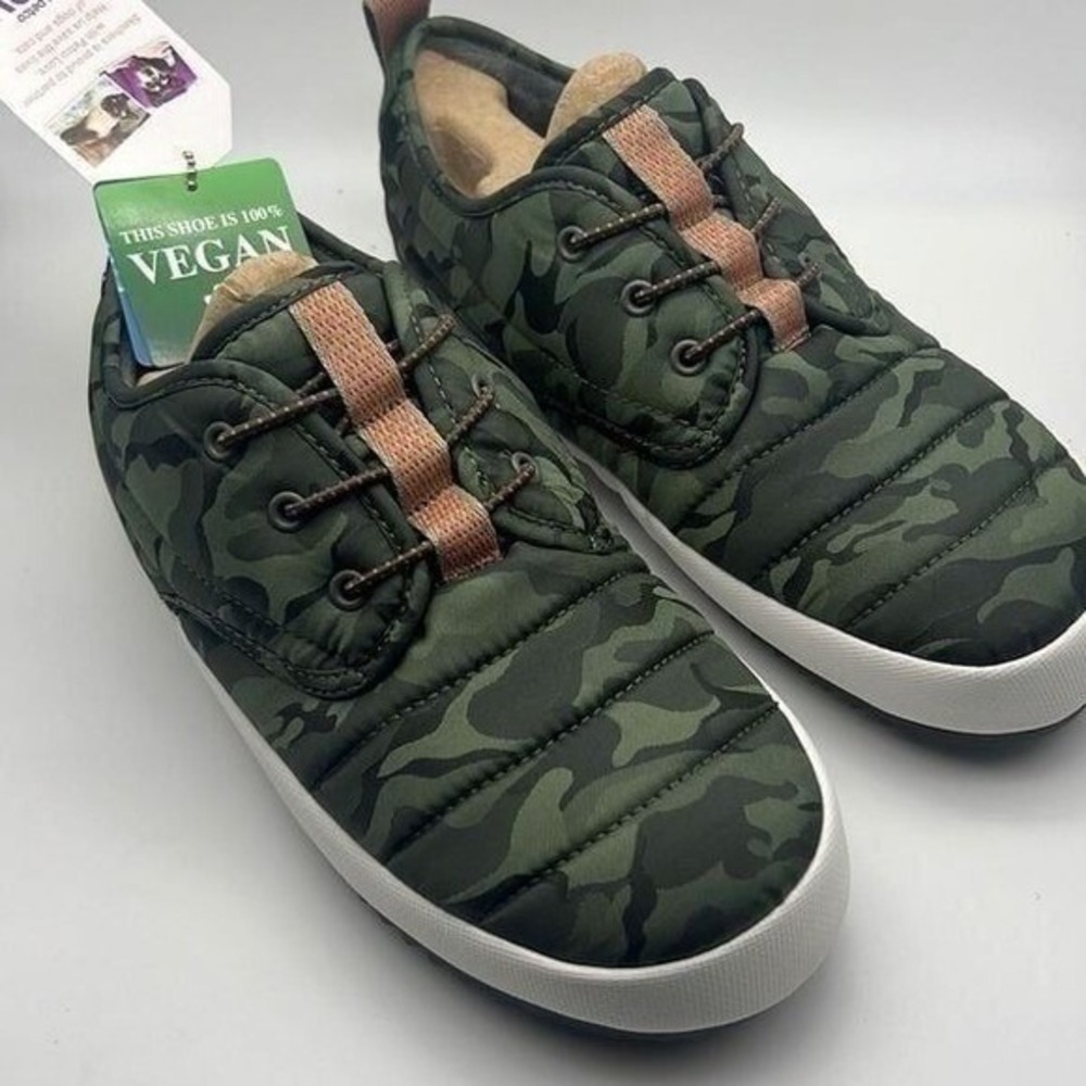 Bobs By Skechers Womens Size 9 Camo Mighty Puffs Lightweight 100% Vegan Shoes